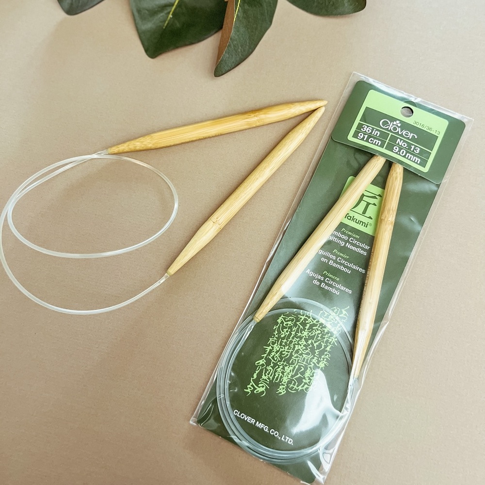 Clover Pair of Takumi Bamboo Circular Knitting Needles